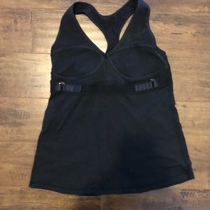 Lululemon black tank